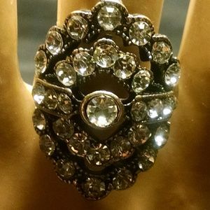 Vintage style ring